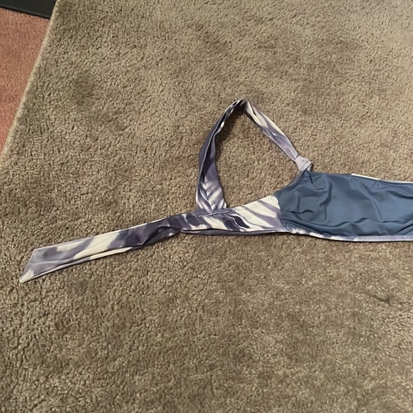 Aerie Blue and White Tie Die Bikini Top - Picture 6 of 6